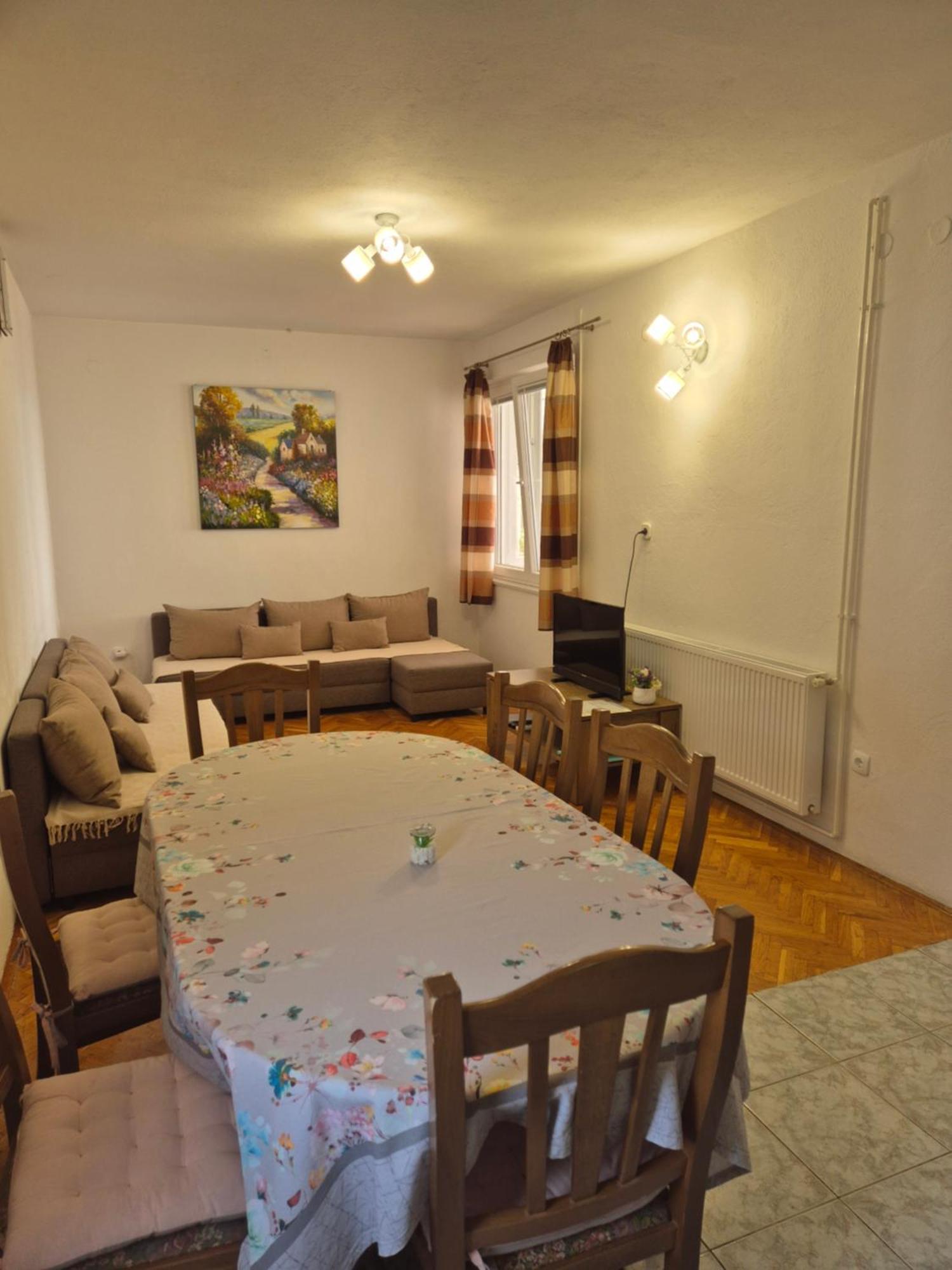Apartments Veni Up ستاريغغاد باكلينتسا المظهر الخارجي الصورة